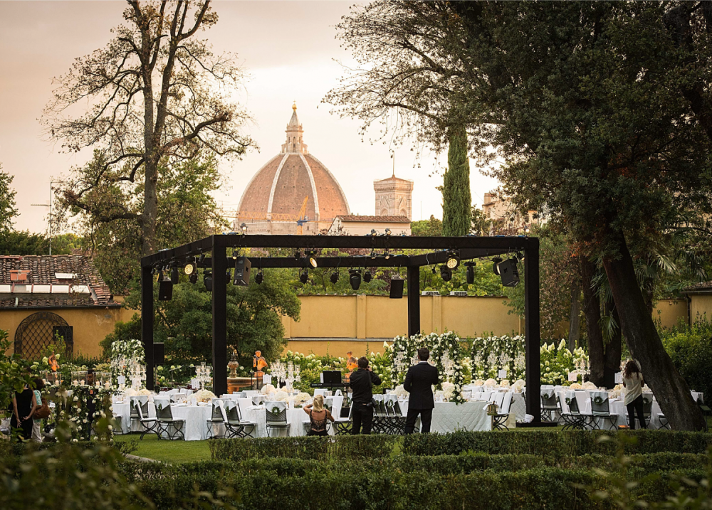 luxury wedding villa with duomo view in florence