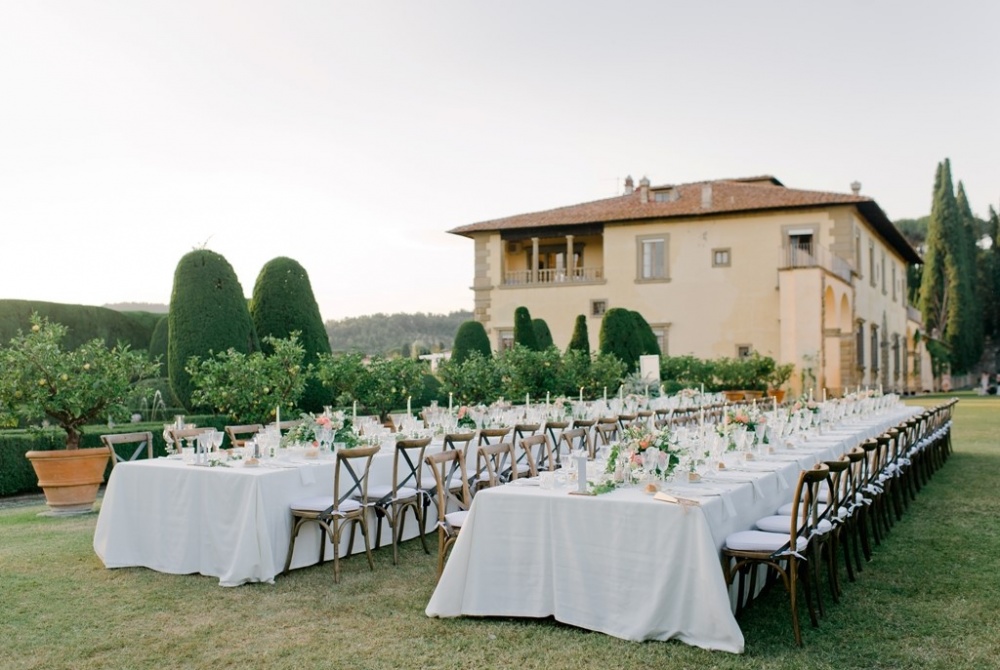 reception setting in a tuscan wedding villa