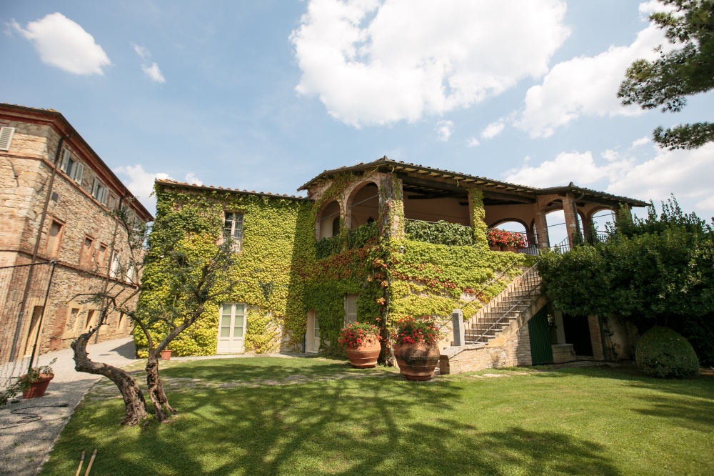 best places with garden to get married in tuscany