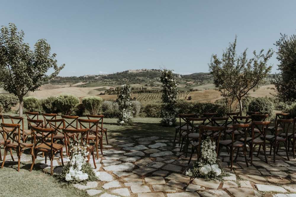 Ceremony set up in the garden with view on the Tuscan countryside