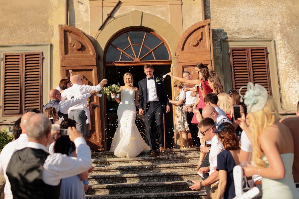 country chic real wedding couple entrance in tuscany