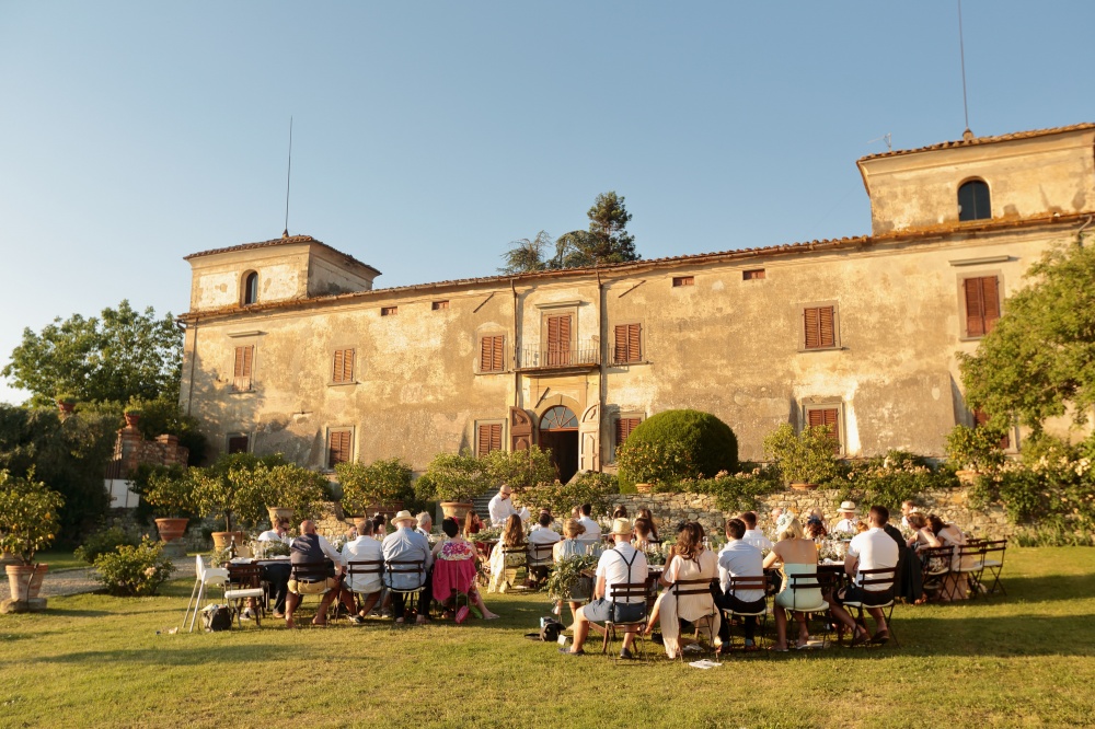 country chic real wedding dinner setup in tuscany