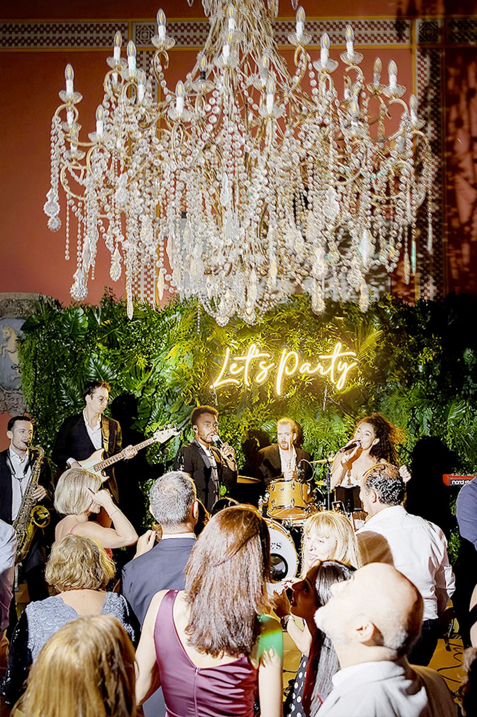 Dance party at a wedding villa in Tuscany