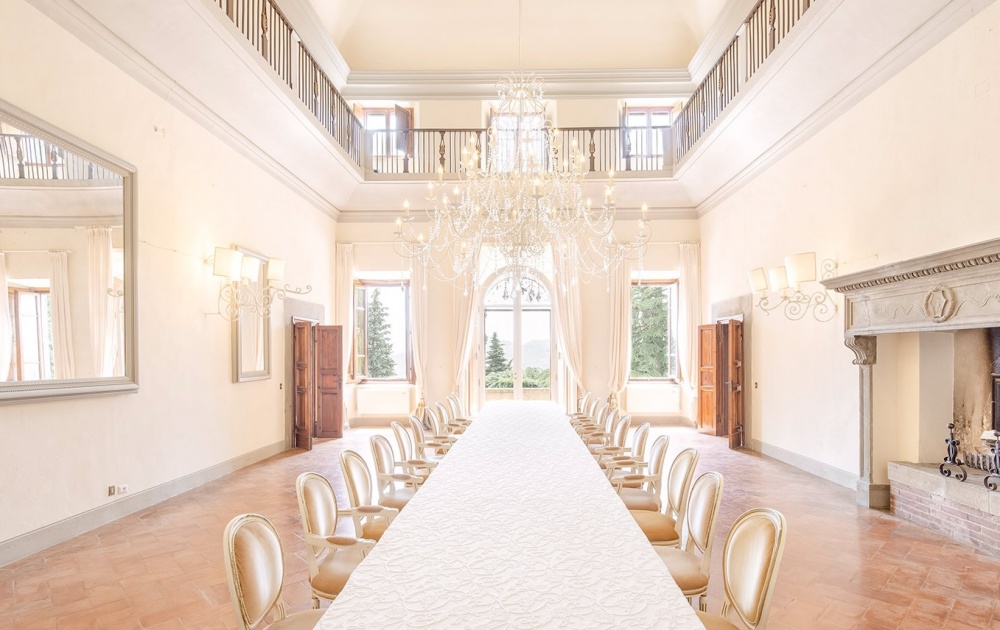 Dining room of villa for wedding in Tuscany