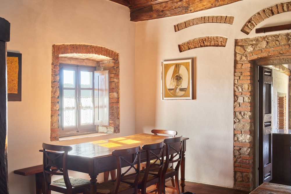 Dining room at wedding farmhouse in Tuscany