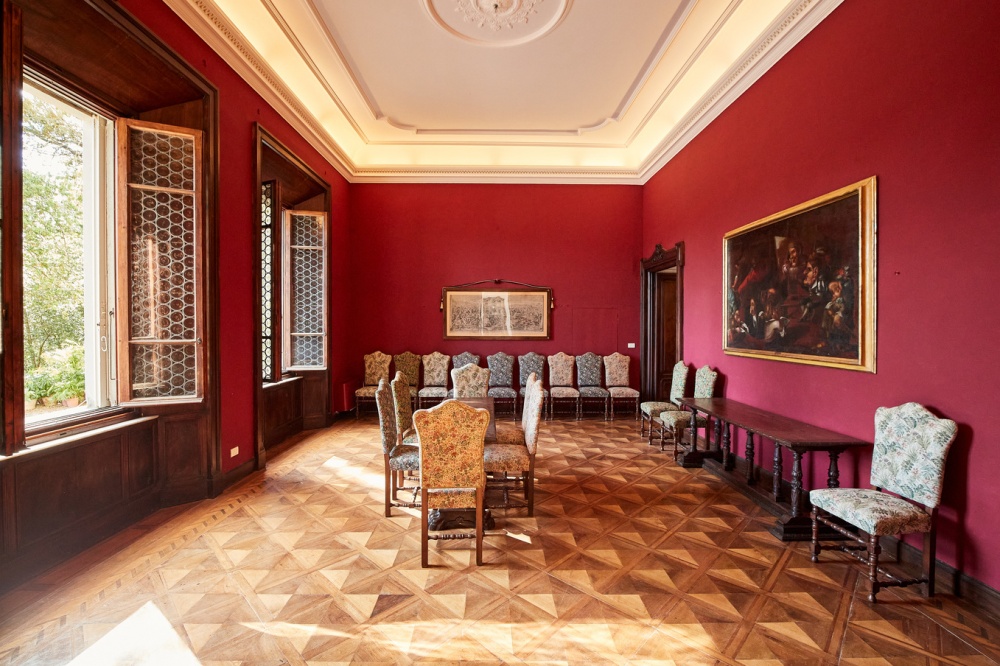 Dining room at wedding hamlet in Tuscany