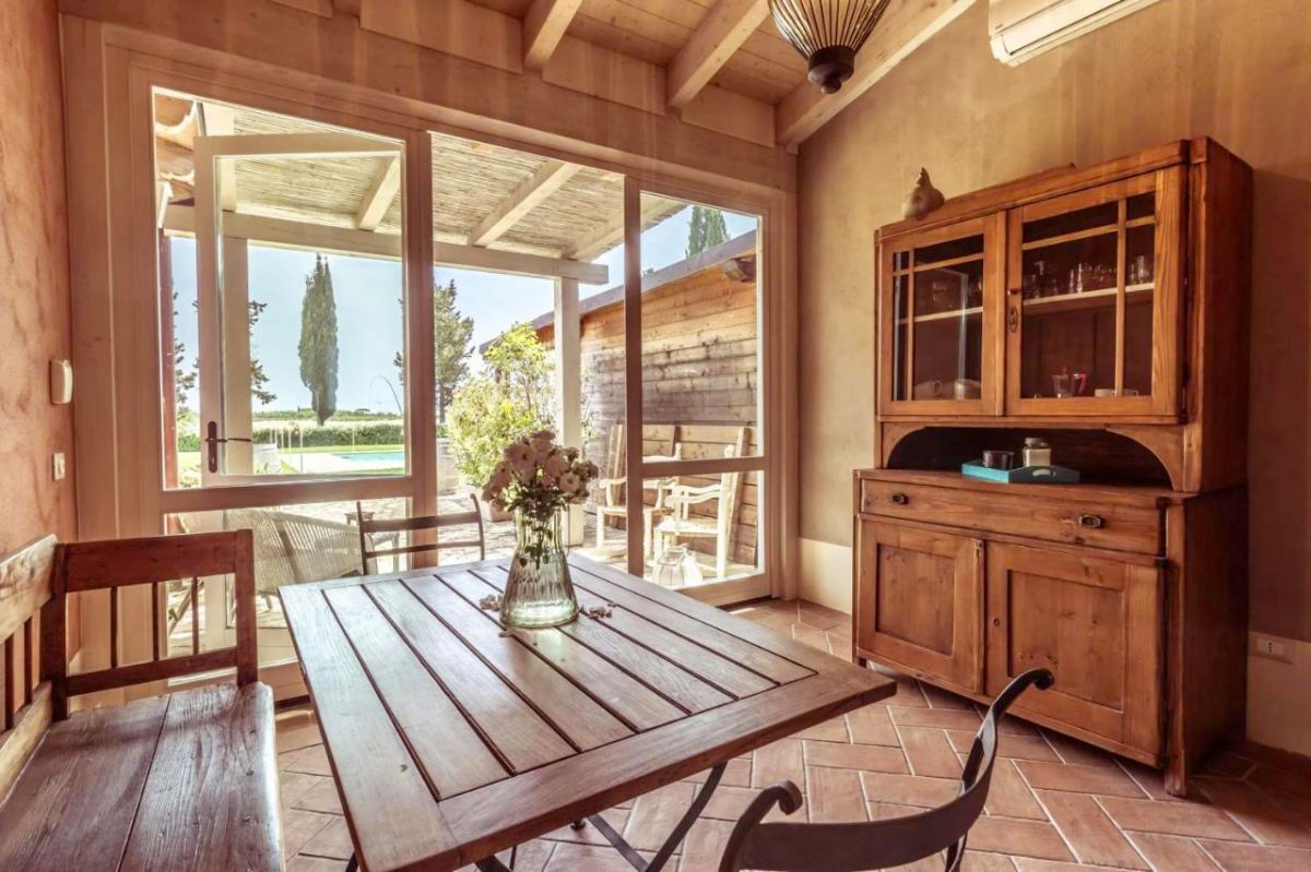 Dining room at the wedding venue in Maremma