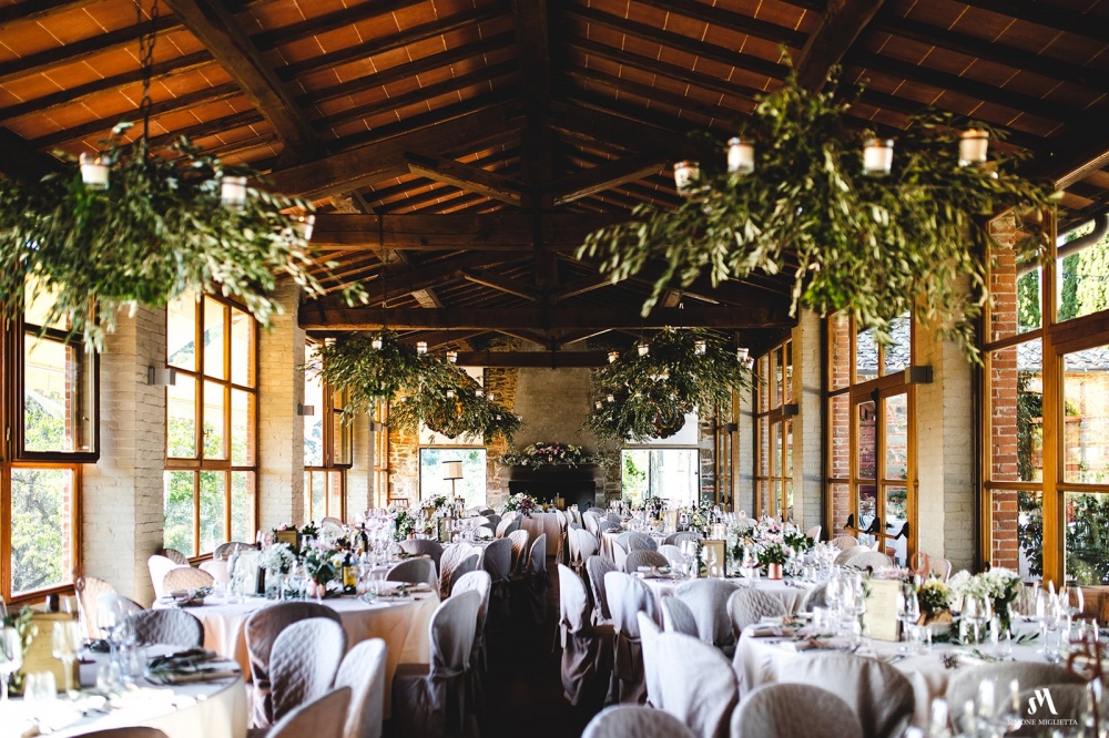 farmhouse for weddings in tuscany with restaurant