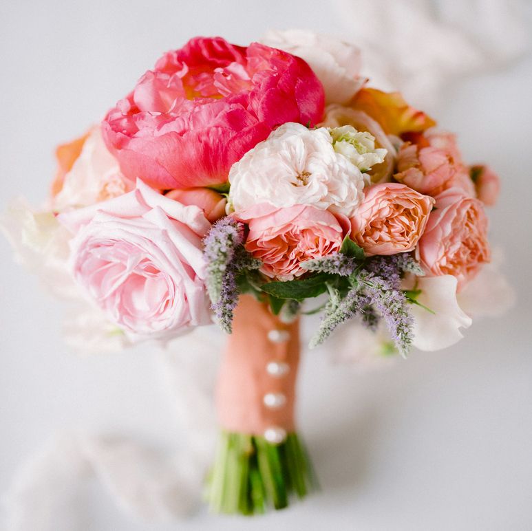 Fuxia and pink bride bouquet with pearls