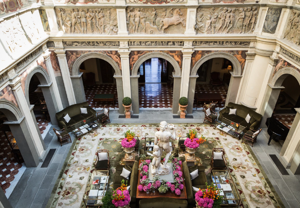 luxury wedding villa with lobby in florence