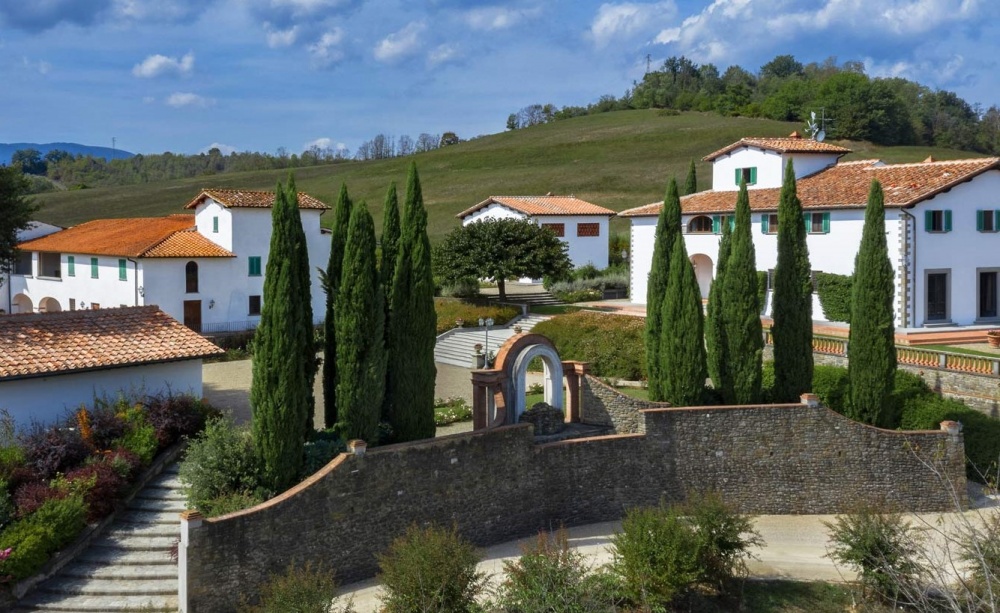 gardens for wedding in a resort in tuscany