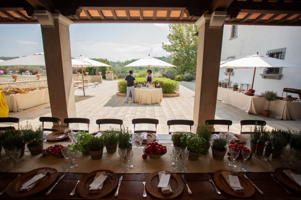 wedding dinner in a luxury resort in tuscany