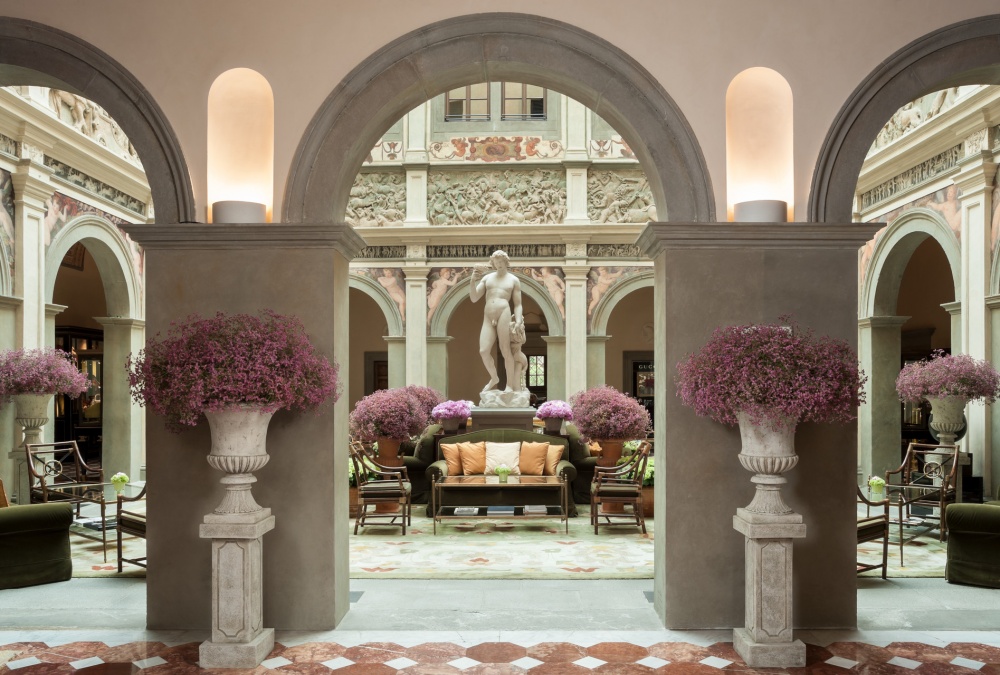 luxury wedding villa lobby hall in florence