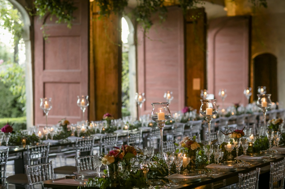 wedding dinner setting in an indoor space in a villa in lucca