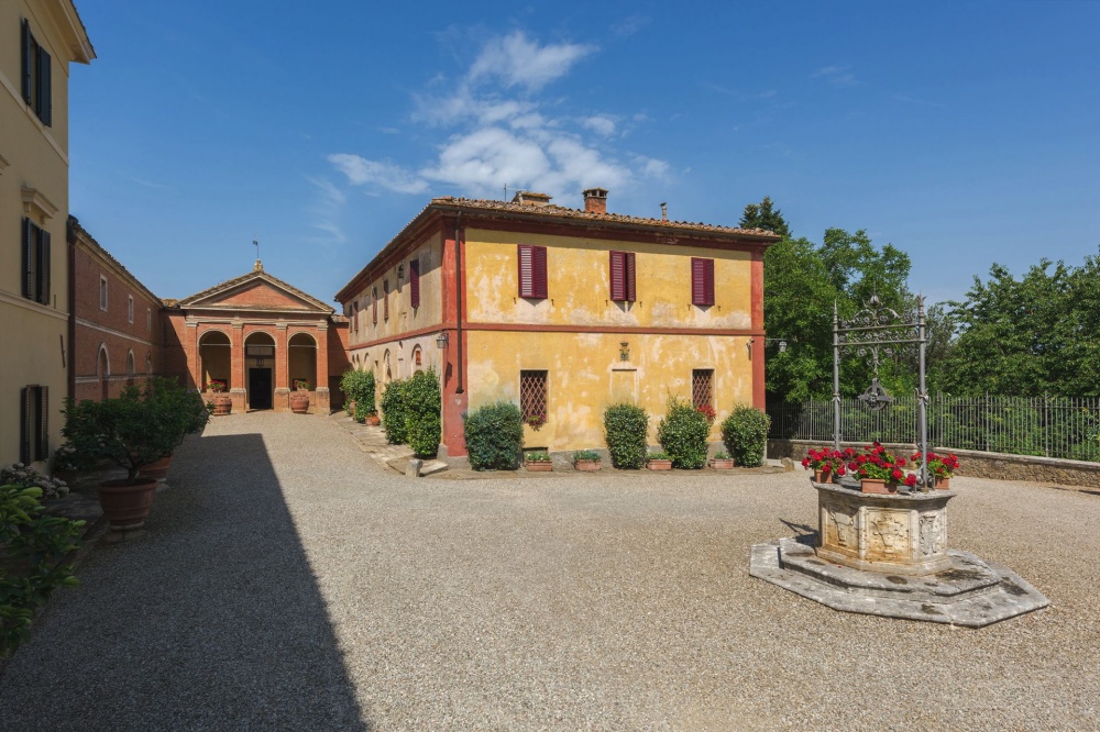 outdoor terrace and chapel for romantic wedding at the tuscan farmhouse