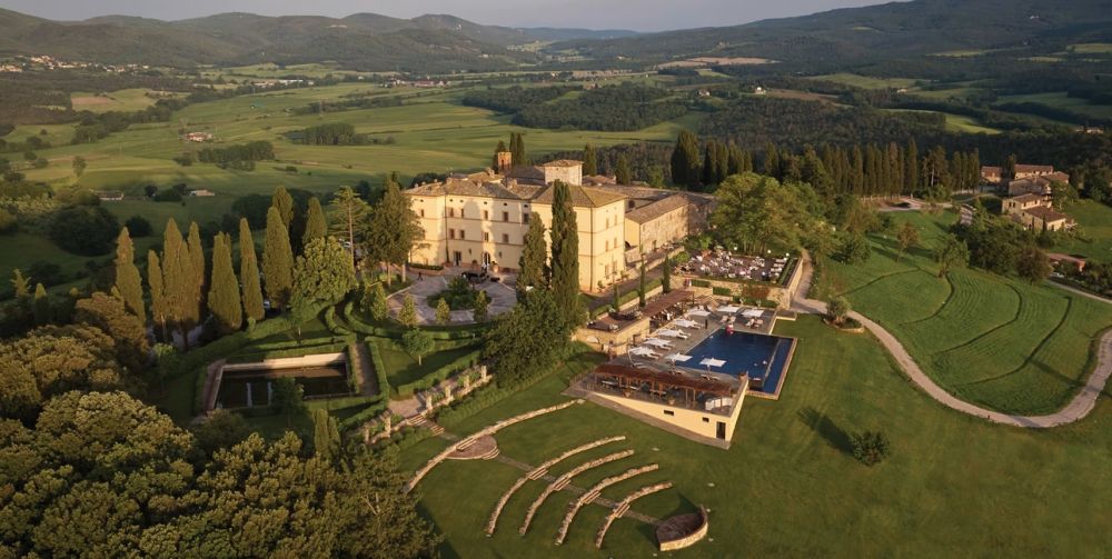 Overview of San Gimignano wedding resort