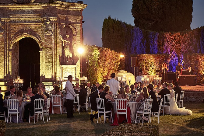 elegant wedding villa dinner view in a theatre