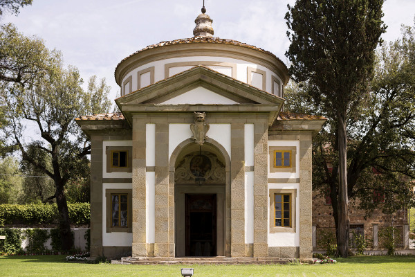 tuscan wedding villa with church