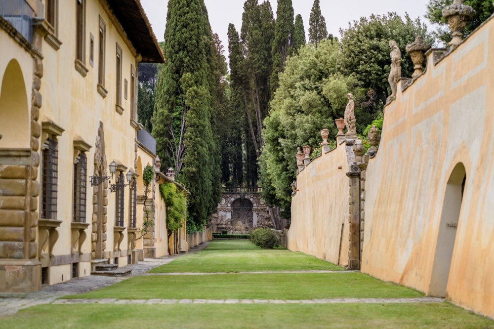 garden tuscan wedding villa