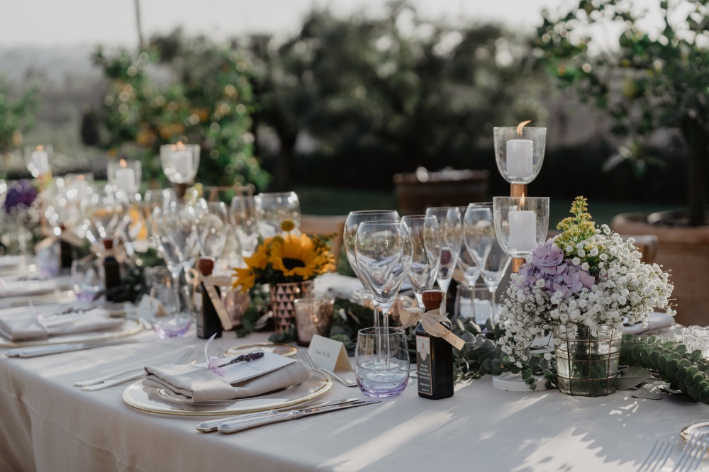 tuscany vibes country wedding table setting decoration