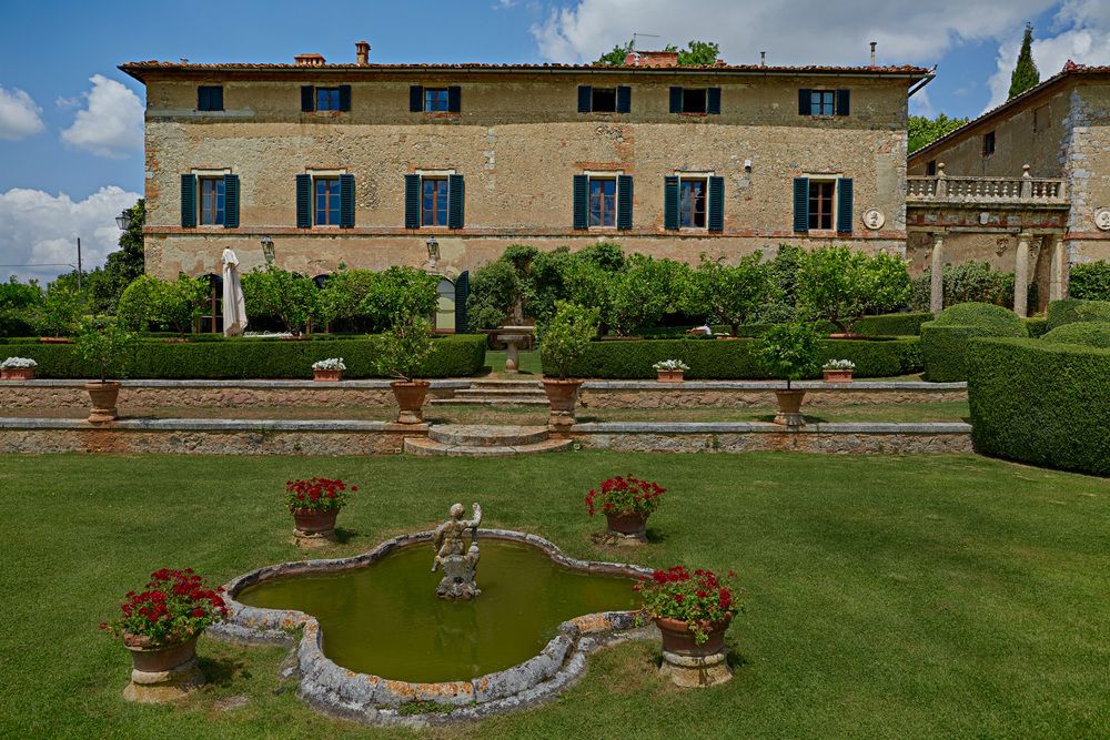 View of facade at wedding villa in Chianti