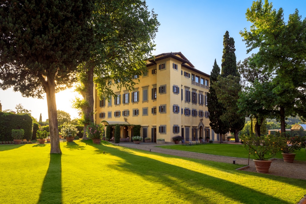 View of luxury wedding villa in Chianti