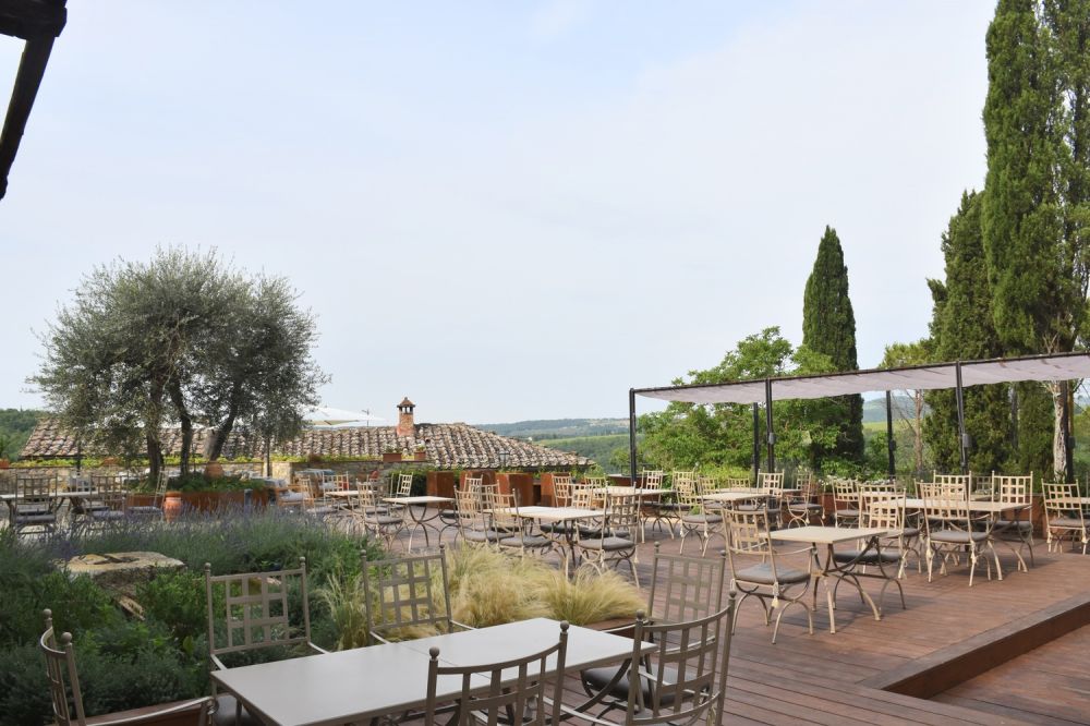 View of the restaurant at the castle for weddings in Siena