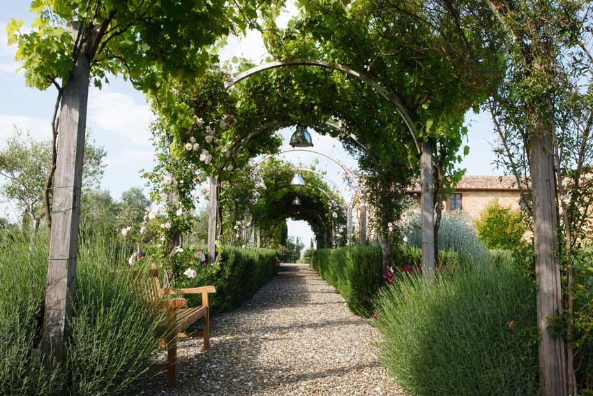 arch in a villa for weddings