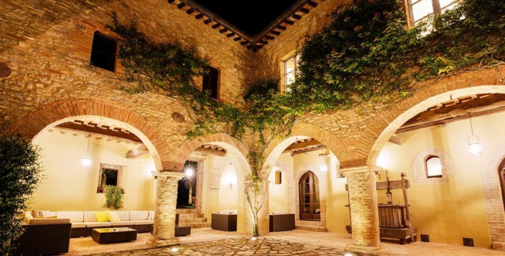 courtyard in a villa for weddings