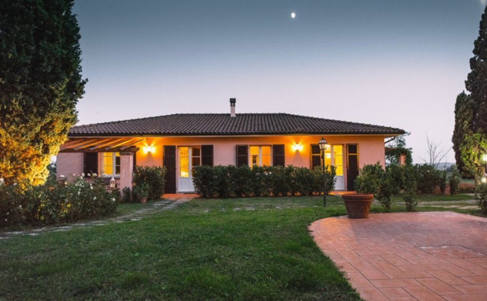 apartments entrance ina villa for wedding receptions on the tuscan hills