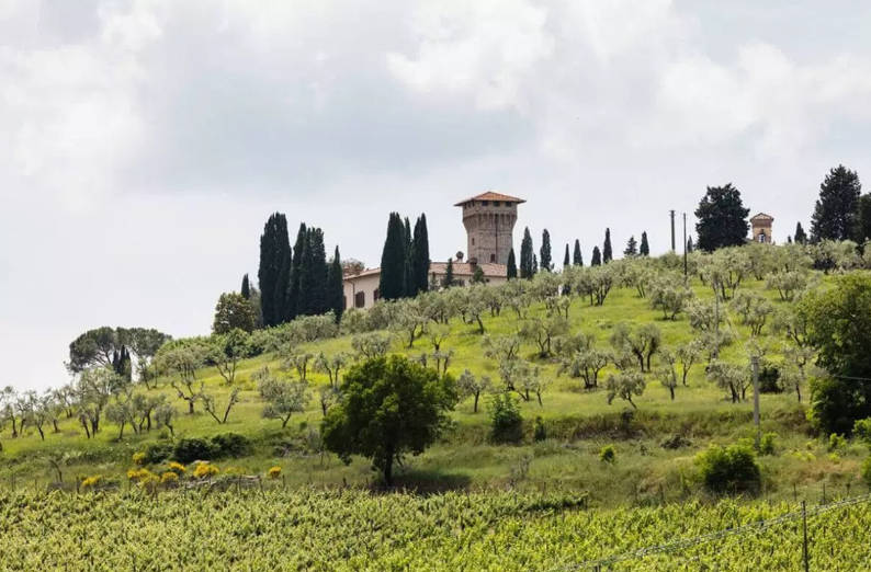 castle for wedding in chianti countryside