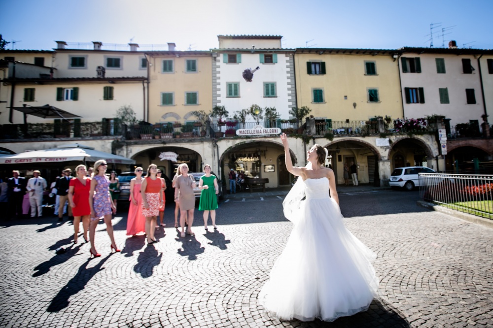 wedding civil ceremony shooting in greve in chianti