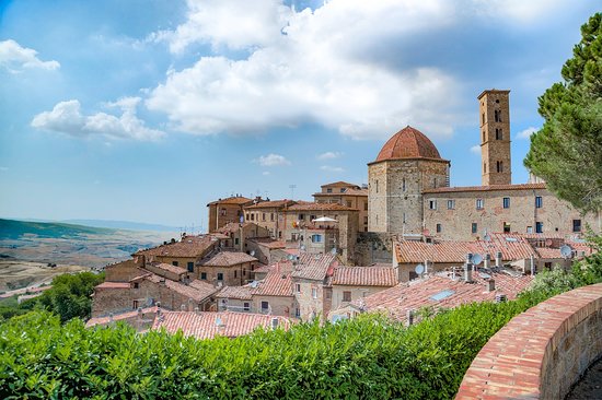 wedding ceremony in volterra city center