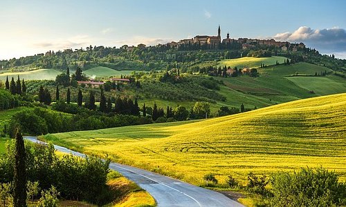 wedding villa in chianti surrounding landscape