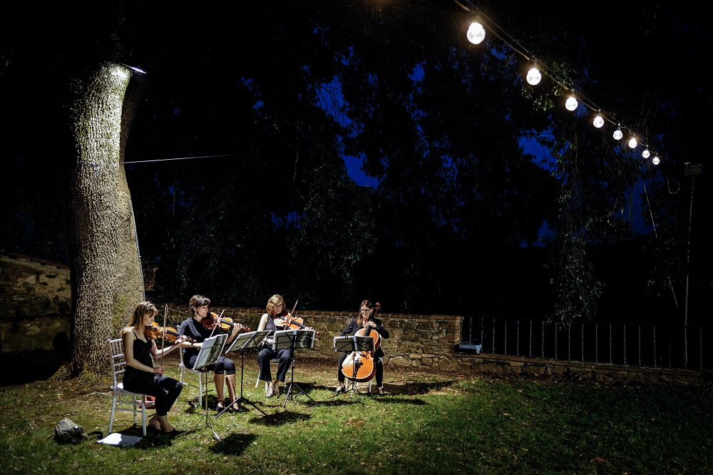 wedding musicians in a villa in siena