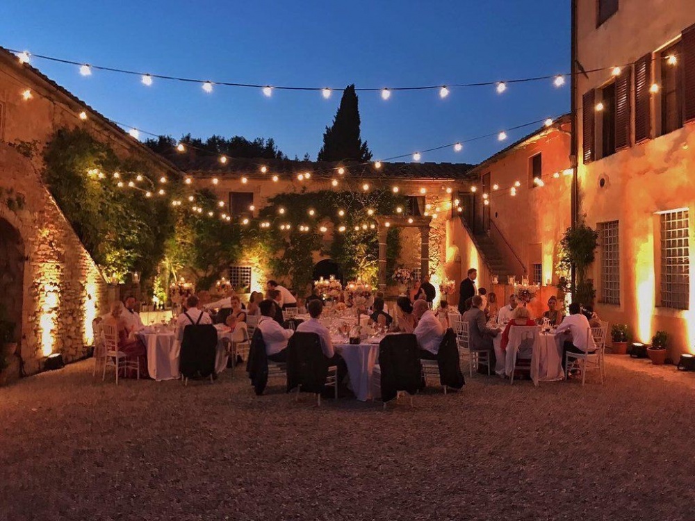 villa for wedding in tuscany siena