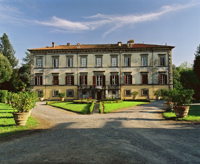 wedding villa on the lake front view