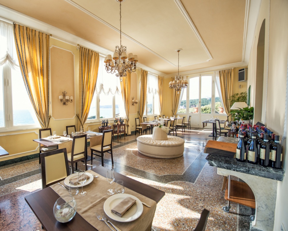 indoor room for wedding reception and ceremonies in a villa on the sea