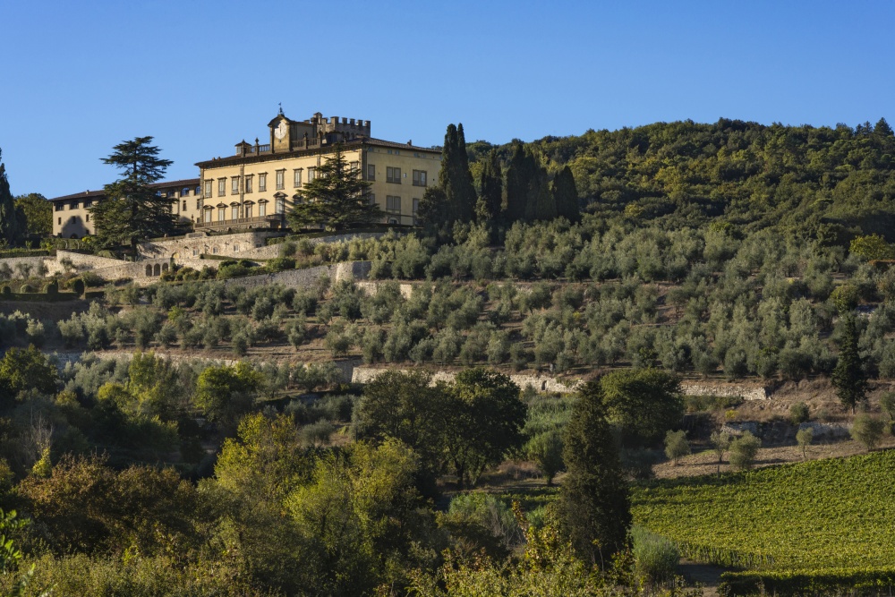 weddings in an elegant wedding resort in tuscany